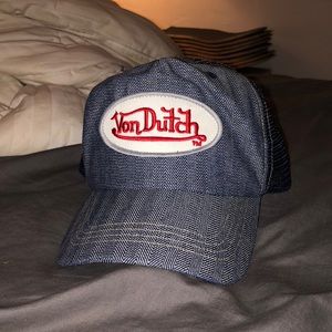 Von Dutch hat